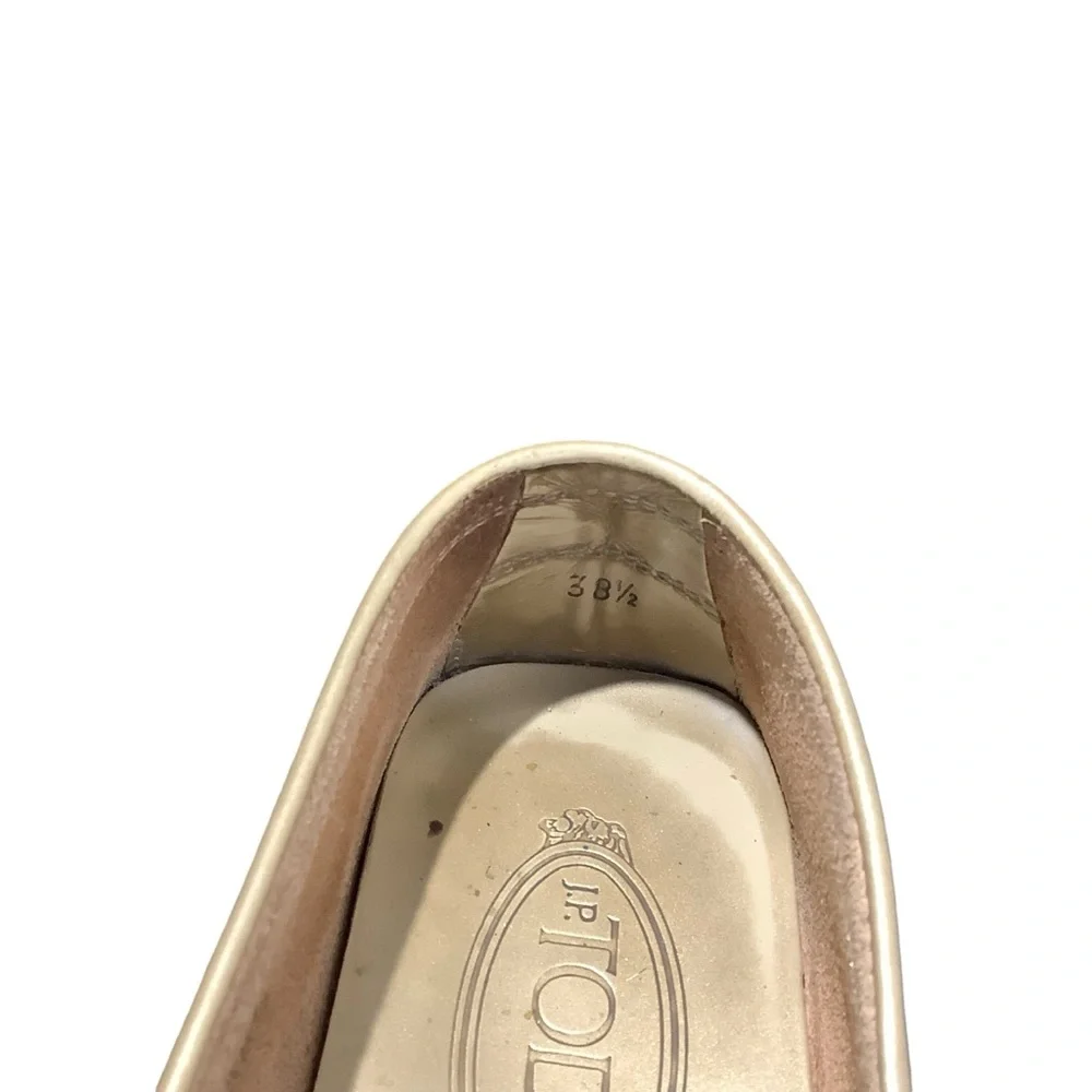Tod’s Leather Loafer Pale Gold